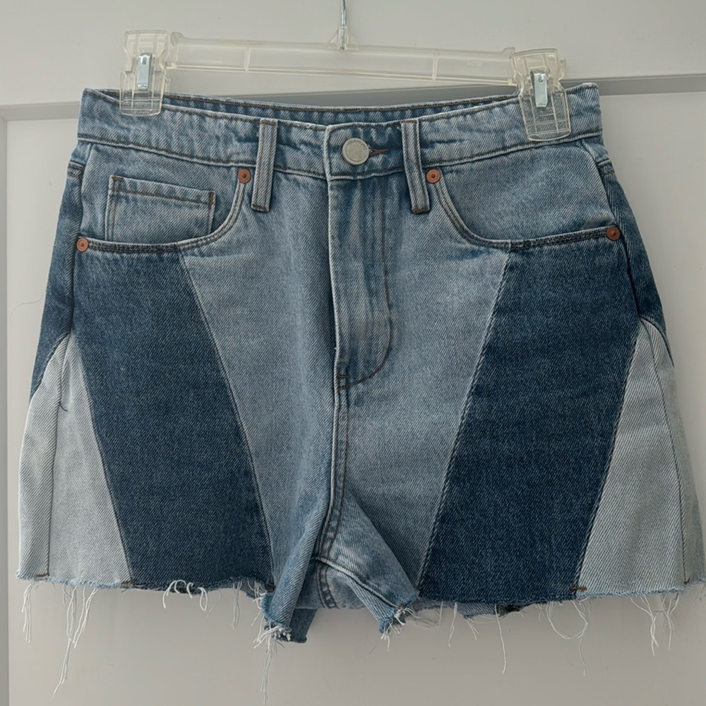 Size 26 Blank NYC shorts